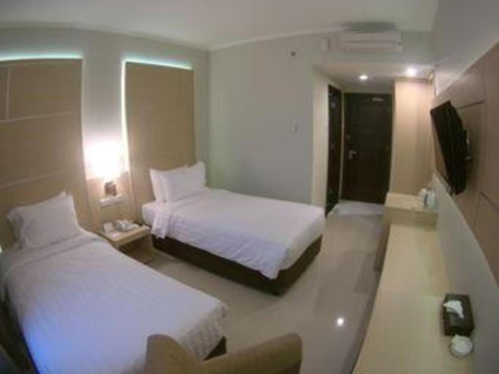 Horison Hotel Сукабуми Екстериор снимка