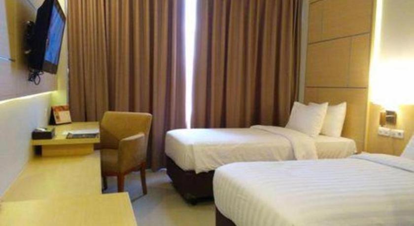 Horison Hotel Сукабуми Екстериор снимка