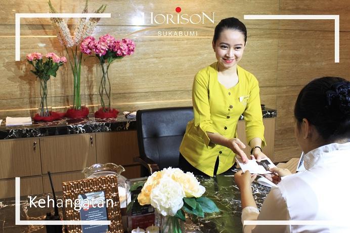 Horison Hotel Сукабуми Екстериор снимка